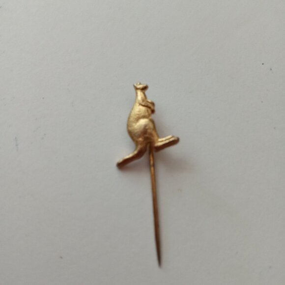 Golden Kangaroo Australia Down Under Pin Antique Pinback Retro Vintage backpack - Picture 5 of 16